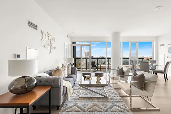 Toronto W07, ON M8Z 1N8,859 The Queensway N/A #907