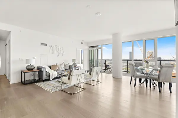 Toronto W07, ON M8Z 1N8,859 The Queensway N/A #907