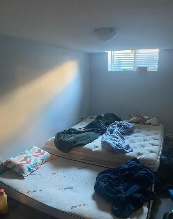 Brampton, ON L7A 4N4,16 Golden Springs DR