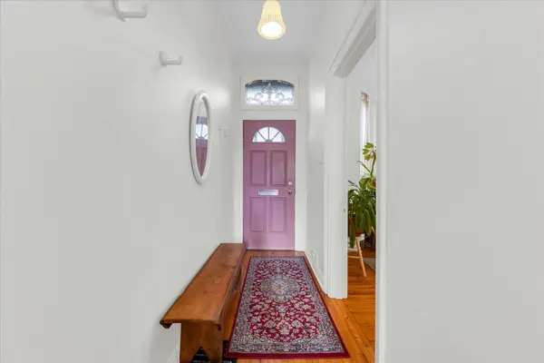 Hamilton, ON L8R 1E2,158 Wilson ST