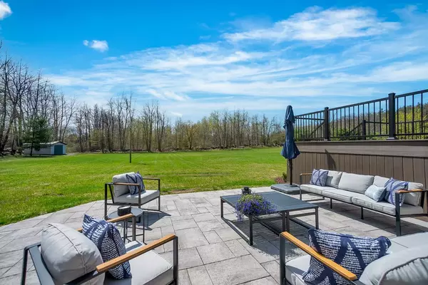 Tweed, ON K0K 3H0,37 Rapids RD