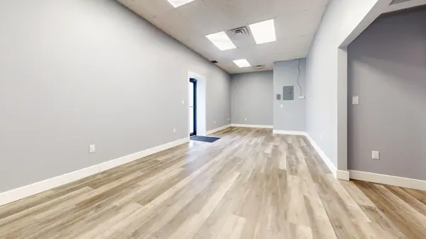 Arran-elderslie, ON N0H 2N0,18 Yonge ST #4