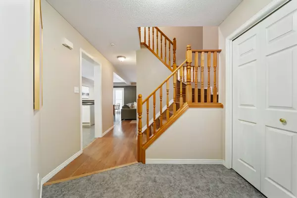 St. Thomas, ON N5R 6C3,382 Chestnut ST