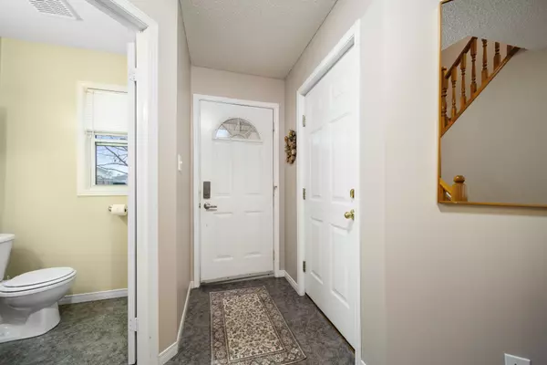 St. Thomas, ON N5R 6C3,382 Chestnut ST