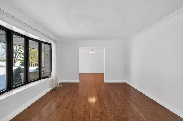 Greater Napanee, ON K0H 1G0,1647 Galt ST