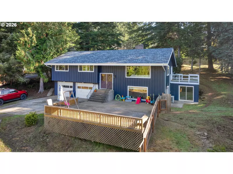 1101 E 15TH ST, Coquille, OR 97423