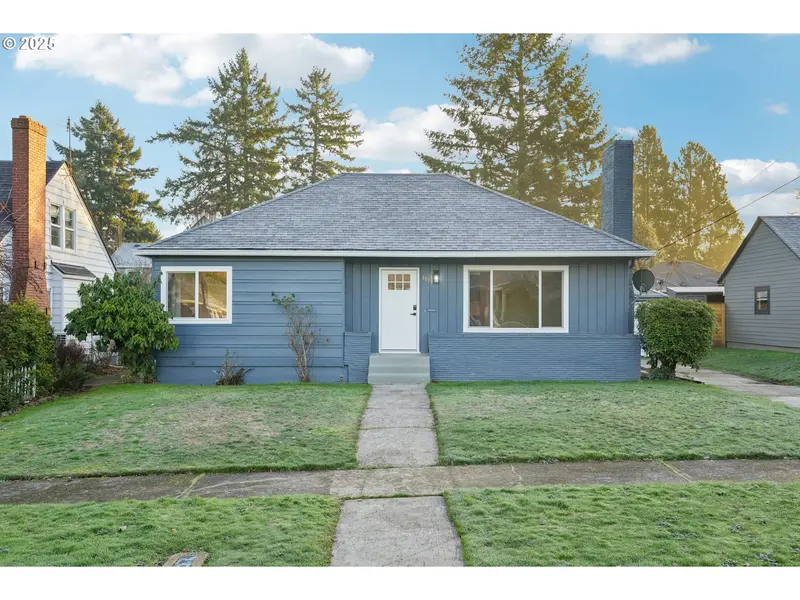 5818 NE 35TH PL, Portland, OR 97211