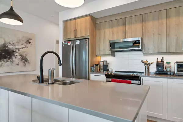 Campbell River, BC V9W 1A5,536 Island Hwy S #402