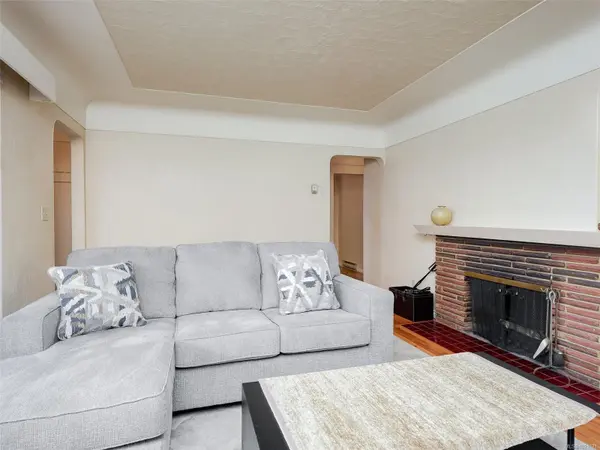 Saanich, BC V8P 4N6,3201 Frechette St