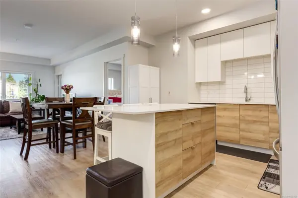 Nanaimo, BC V9T 0M8,4830 Cedar Ridge Pl #310