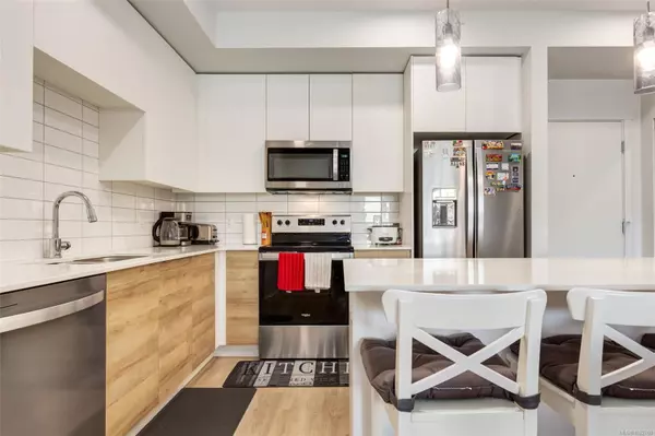 Nanaimo, BC V9T 0M8,4830 Cedar Ridge Pl #310