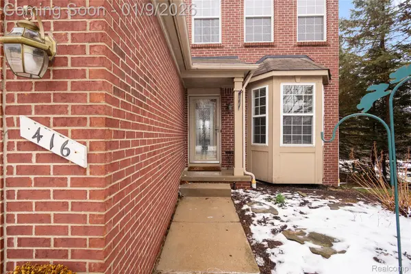 Holly, MI 48442,416 Otter Run RD