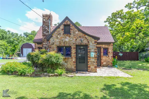 202 E Ross Street, Rising Star, TX 76471