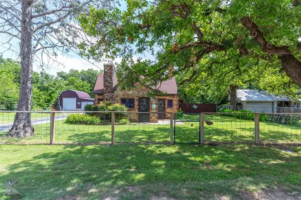 Rising Star, TX 76471,202 E Ross Street