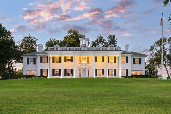 4009 W Lawther Drive, Dallas, TX 75214