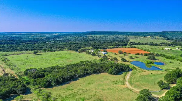 Jacksboro, TX 76458,450 Beaver Creek Lane