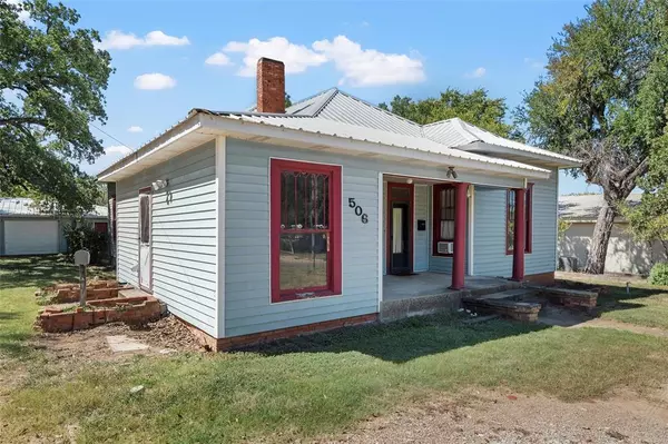 Hamilton, TX 76531,506 E MAIN Street