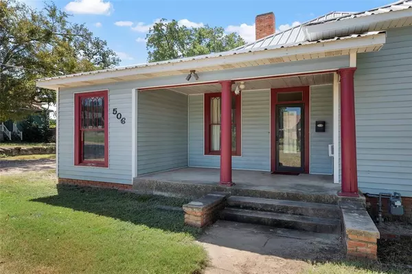 Hamilton, TX 76531,506 E MAIN Street