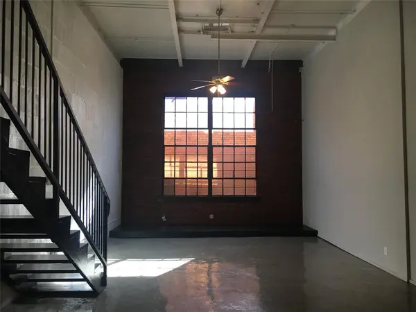 2501 S Harwood Street #5, Dallas, TX 75215