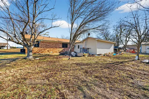 Dodd City, TX 75438,801 N Main Street