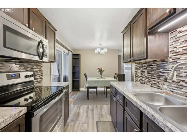 Tigard, OR 97224,7920 SW Fanno Creek DR #1