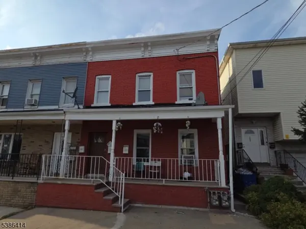 311 Centre St, Elizabeth City, NJ 07202