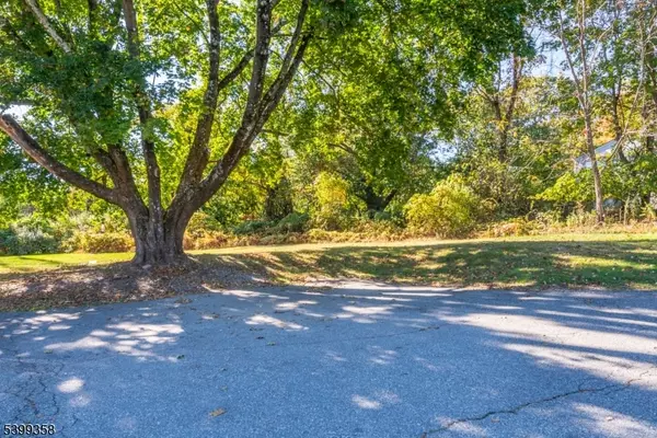 Randolph Twp., NJ 07869,1430 Sussex Tpke