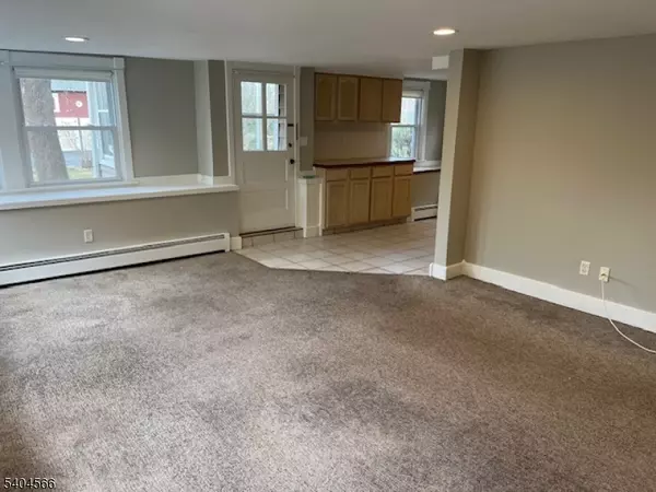 Madison Boro, NJ 07940,96 Ridgedale Ave