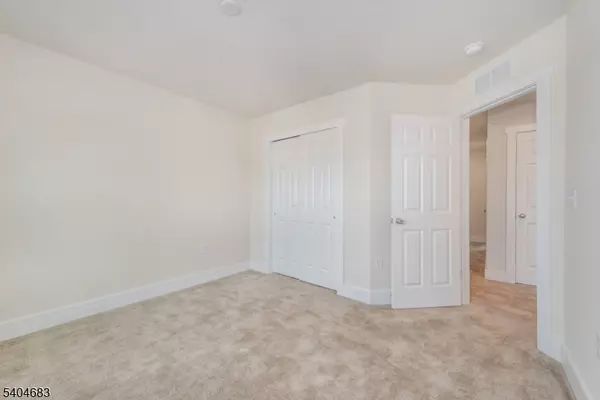 Denville Twp., NJ 07834,5 General Winds Way #3