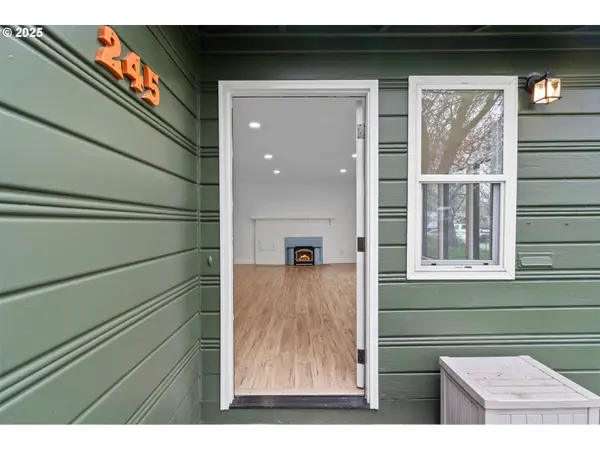 Beaverton, OR 97005,245 SW 133RD AVE