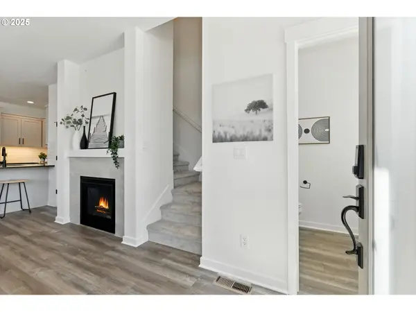 Hillsboro, OR 97123,4156 SE CENTURY BLVD