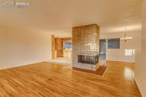 Colorado Springs, CO 80911,317 Everett DR