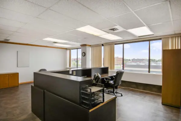 Grande Prairie, AB T8V 5V5,9835 101 AVE #301B