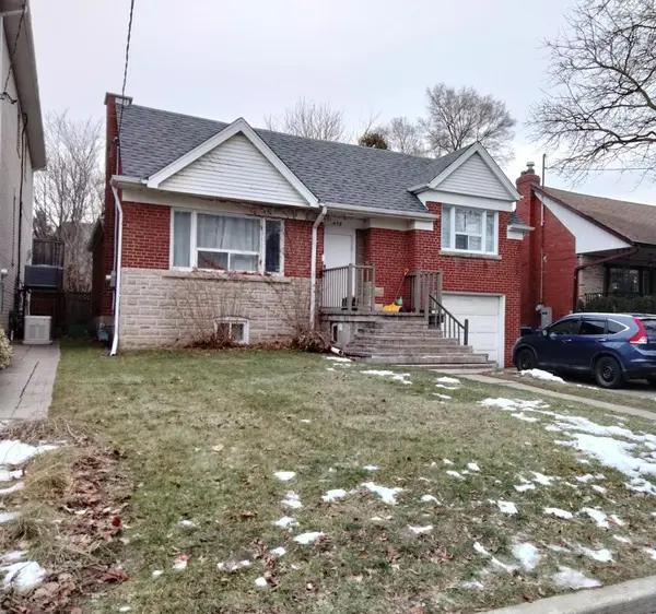 458 Coldstream AVE, Toronto C04, ON M5N 1Y5