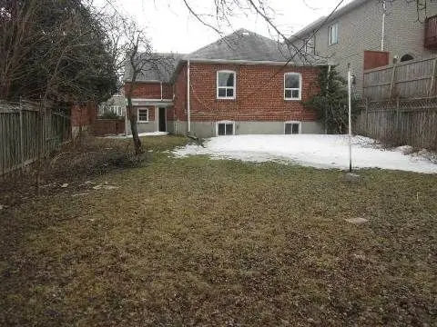 Toronto C04, ON M5N 1Y5,458 Coldstream AVE