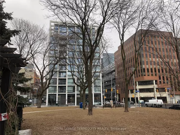 39 Brant ST #909, Toronto C01, ON M5V 0M8