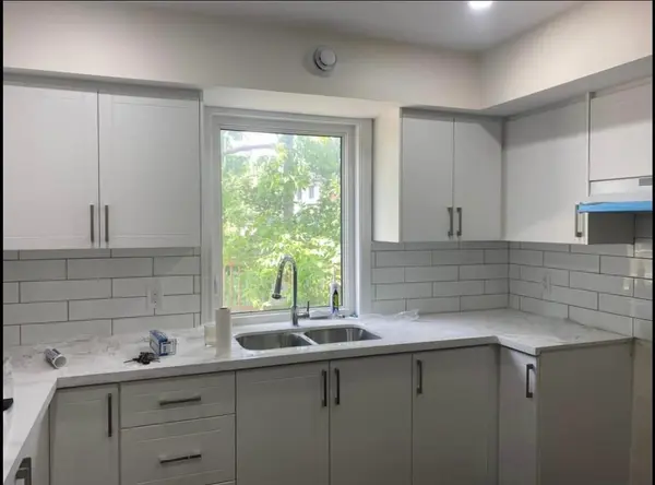 18 Ormerod ST #Unit 2, Toronto E11, ON M1B 2Y2