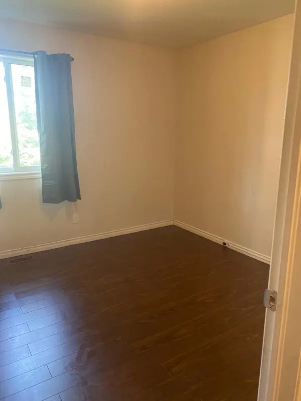 Toronto E11, ON M1B 2Y2,18 Ormerod ST #Unit 2