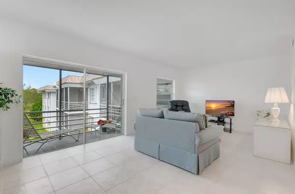 Boca Raton, FL 33487,5501 NW 2nd Ave #302