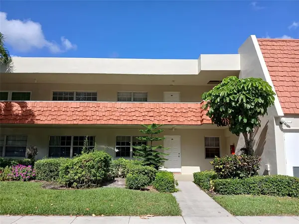 907 Cypress Ter #104, Pompano Beach, FL 33069