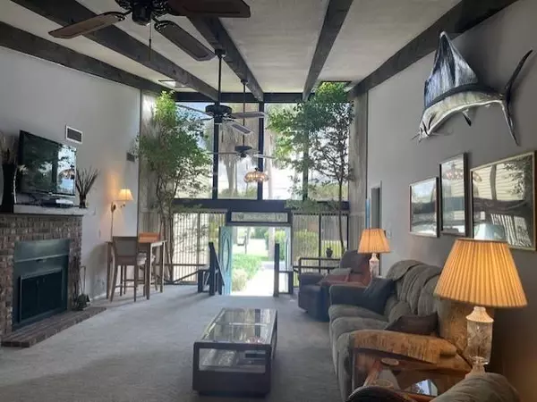 Okeechobee, FL 34974,10198 SE Highway 441