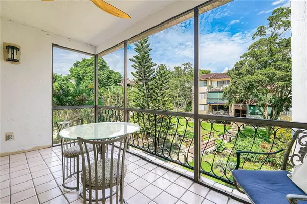 6010 S Falls Circle Dr #305, Lauderhill, FL 33319