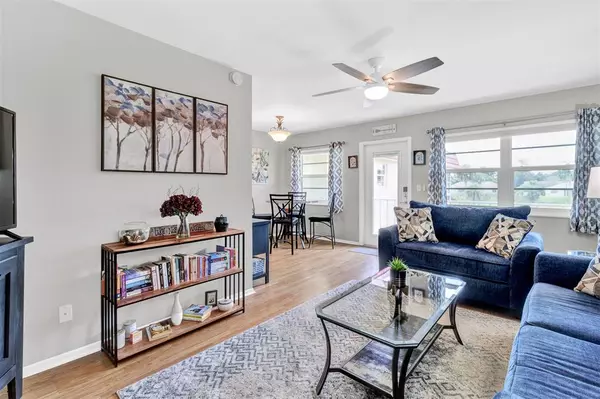 Vero Beach, FL 32967,32 Pine Arbor Lane #205