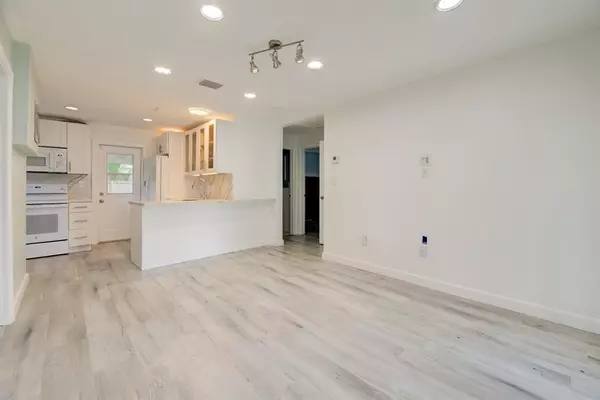 Fort Lauderdale, FL 33315,1317 SW 31st St