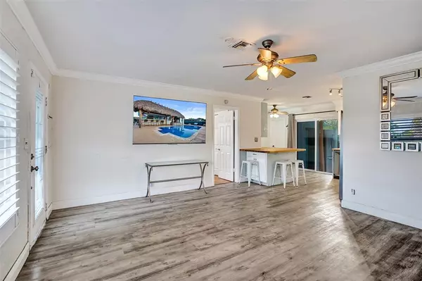 Oakland Park, FL 33334,4221 NE 13th Ave