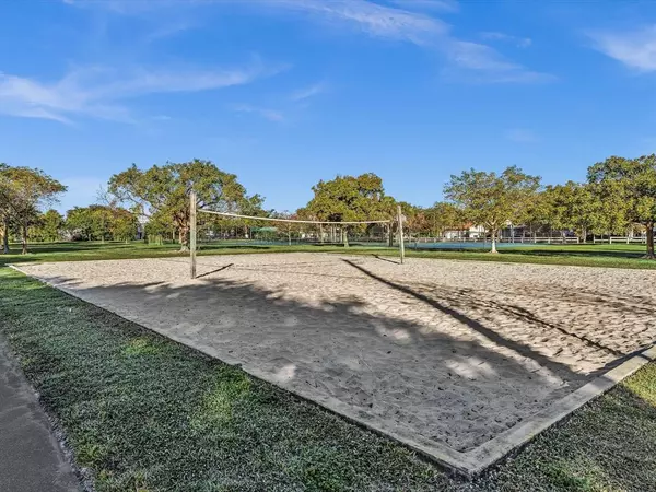 Coral Springs, FL 33065,4115 NW 88th Ave #104