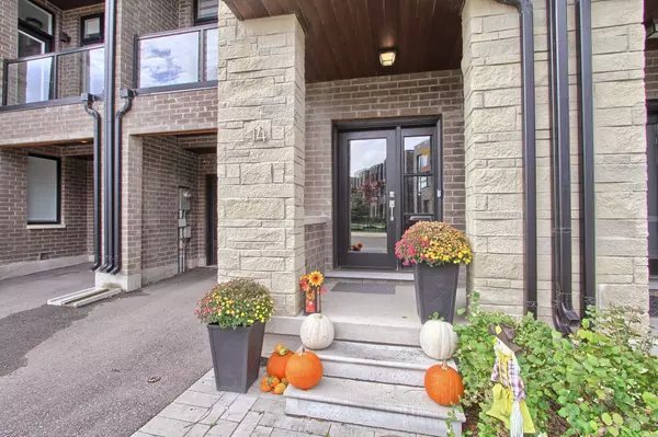 14 Pageant AVE, Vaughan, ON L4H 4R3