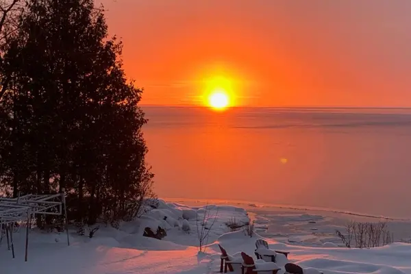 Oro-medonte, ON L0L 2E0,95 lakeshore RD E