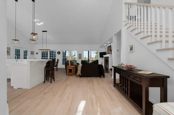 Springwater, ON L9X 0J3,2710 Portage TRL