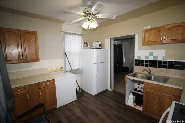 Shaunavon, SK S0N 2M0,564 1st STREET W